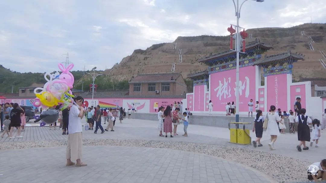 彬州市太峪镇景村：网红打卡景观墙 打造特色文旅产业